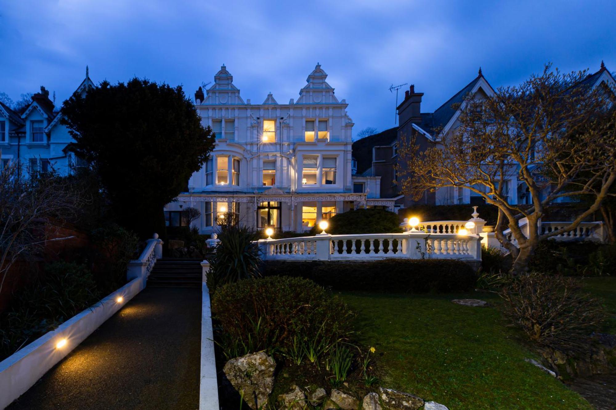 Escape Boutique B&B Llandudno Exterior photo