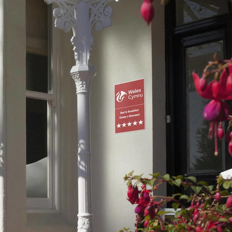 Escape Boutique B&B Llandudno Exterior photo